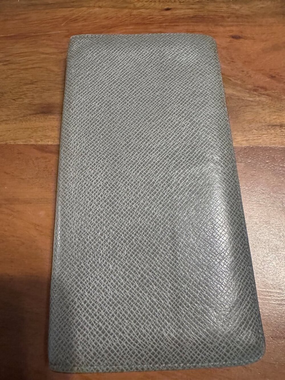 Louis Vuitton Taiga Portefeuille Wallet Brazza Bifold Long Gray